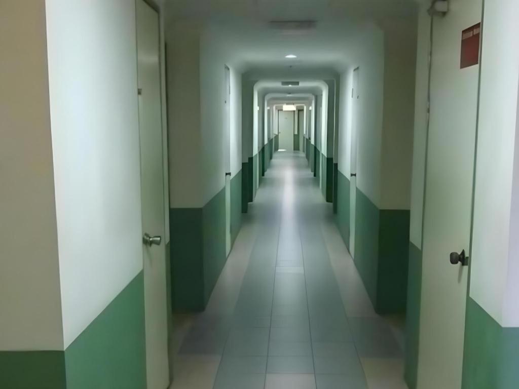 Hotel Hung Hung Кучинг Экстерьер фото